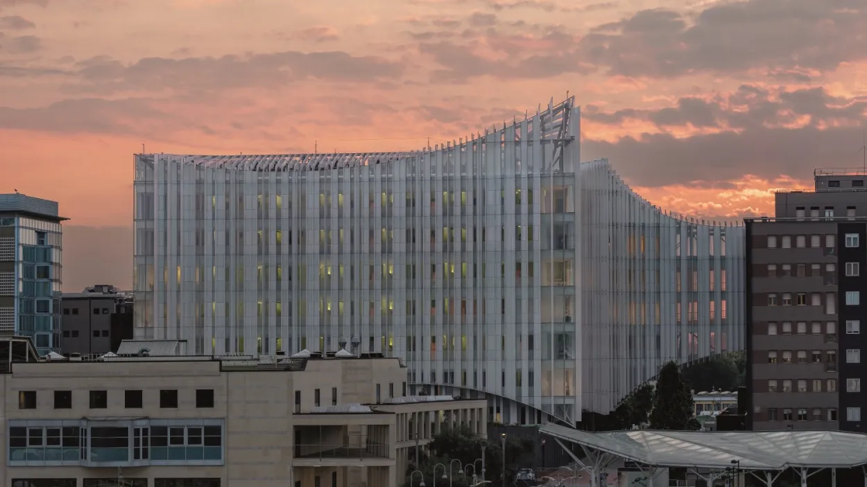 _San Raffaele Hospital_ ph Duccio Malagamba ©Mario Cucinella Architects (3).jpg