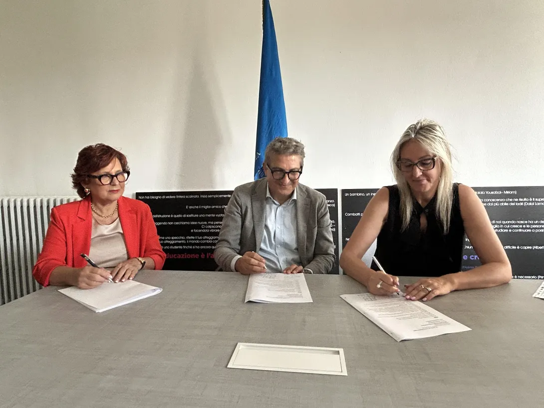 firma.jpg